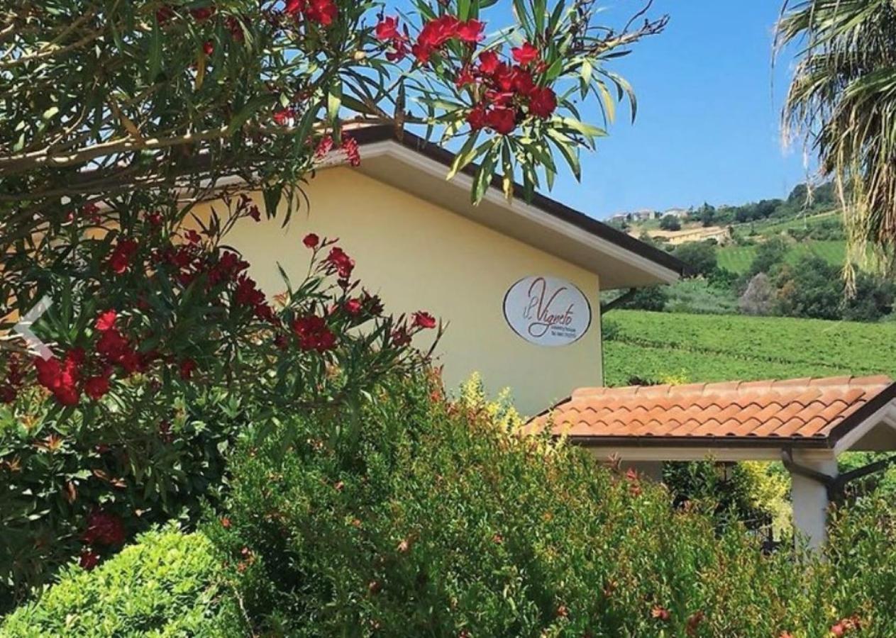 Vigneto - Italian Restaurant & B&B Villa Rosa Di Martinsicuro 외부 사진