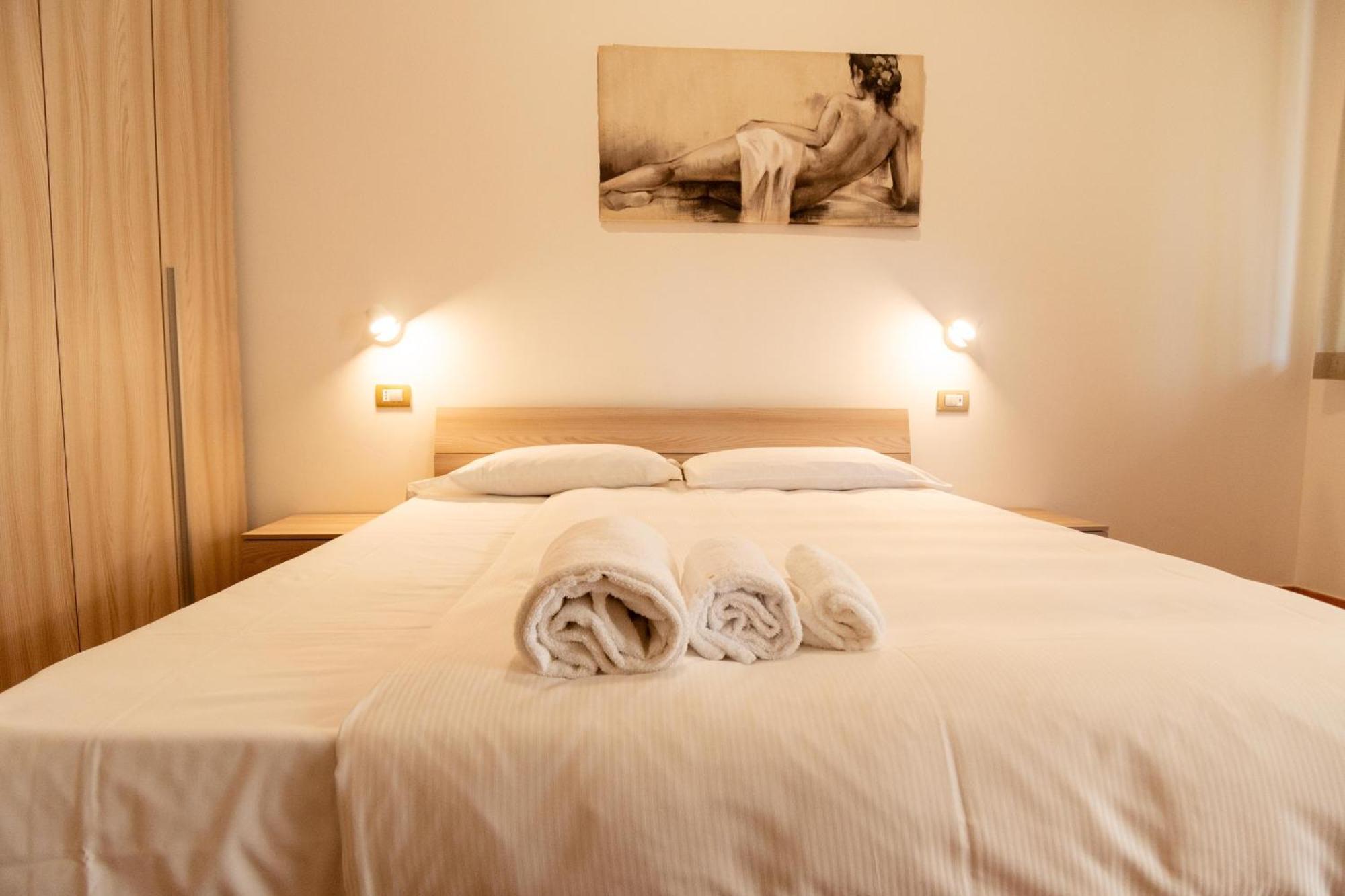 Vigneto - Italian Restaurant & B&B Villa Rosa Di Martinsicuro 외부 사진