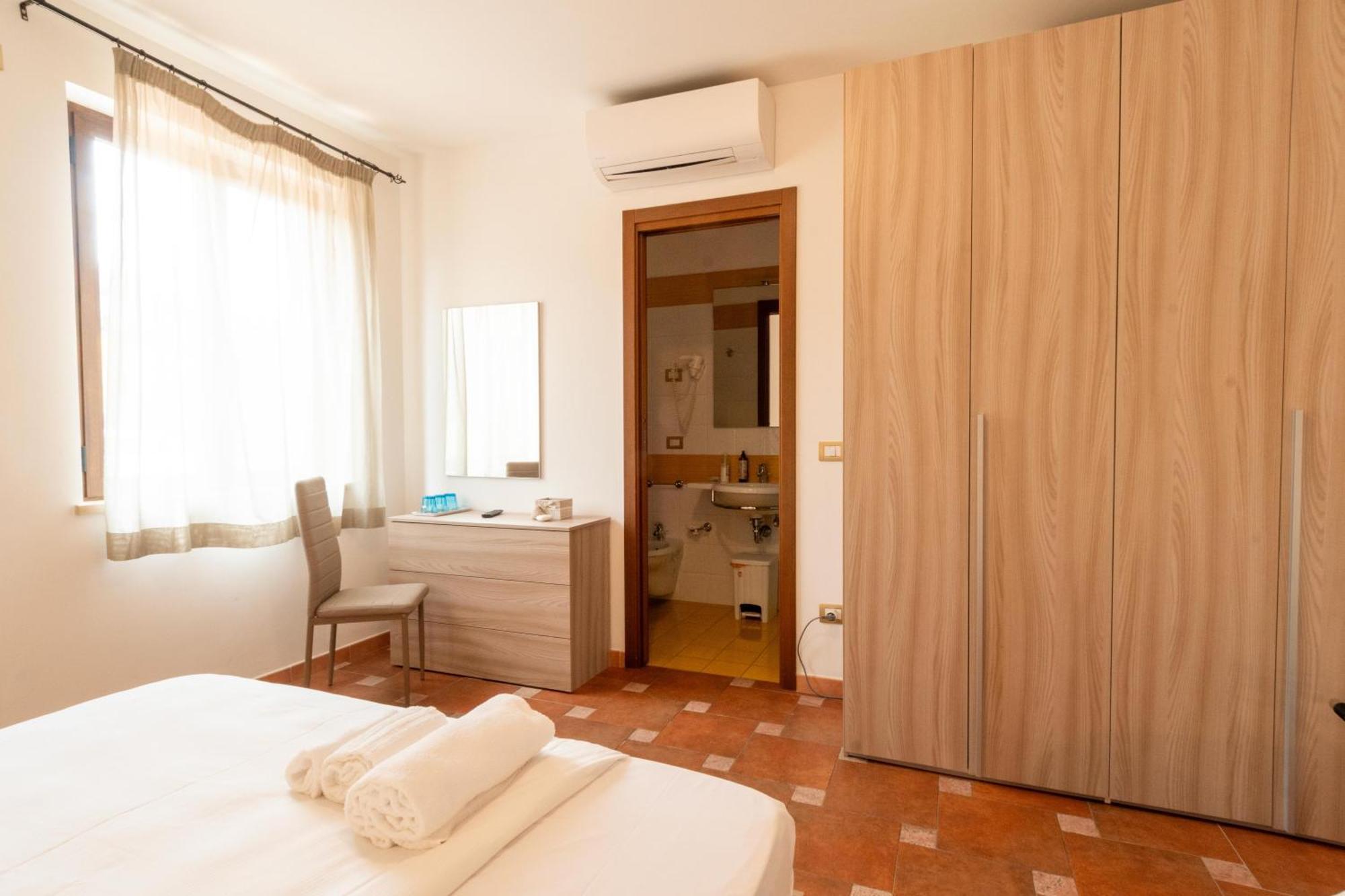 Vigneto - Italian Restaurant & B&B Villa Rosa Di Martinsicuro 외부 사진